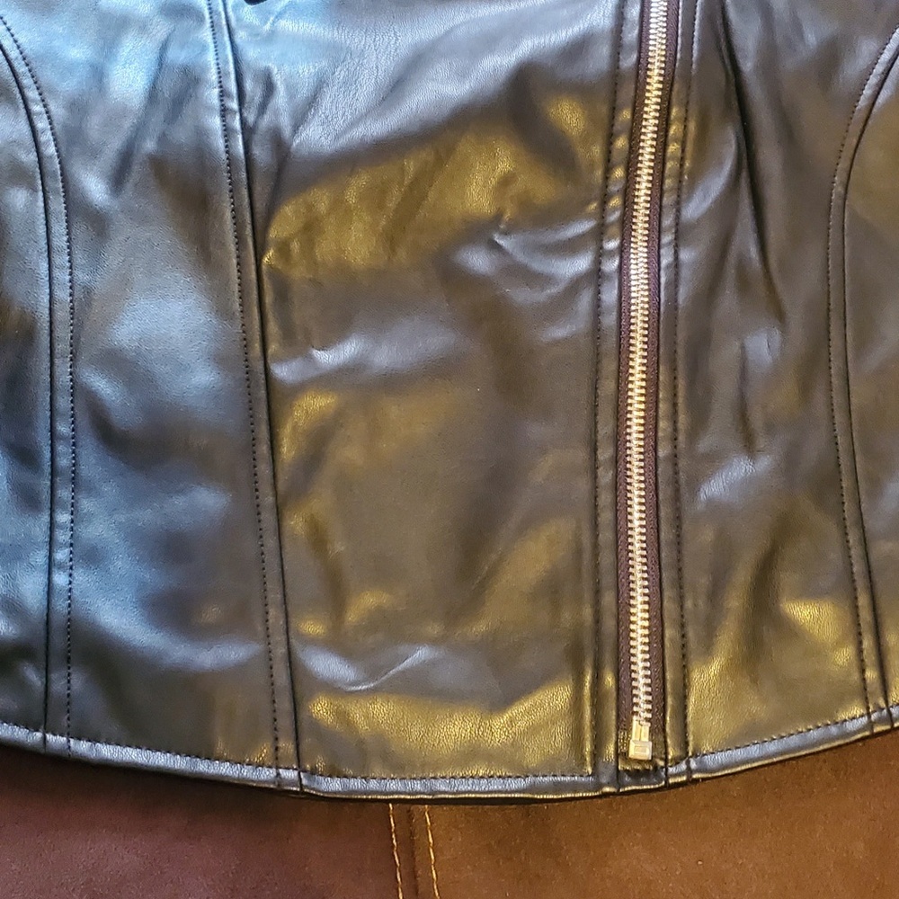 Jacket - Picture 7 of 9